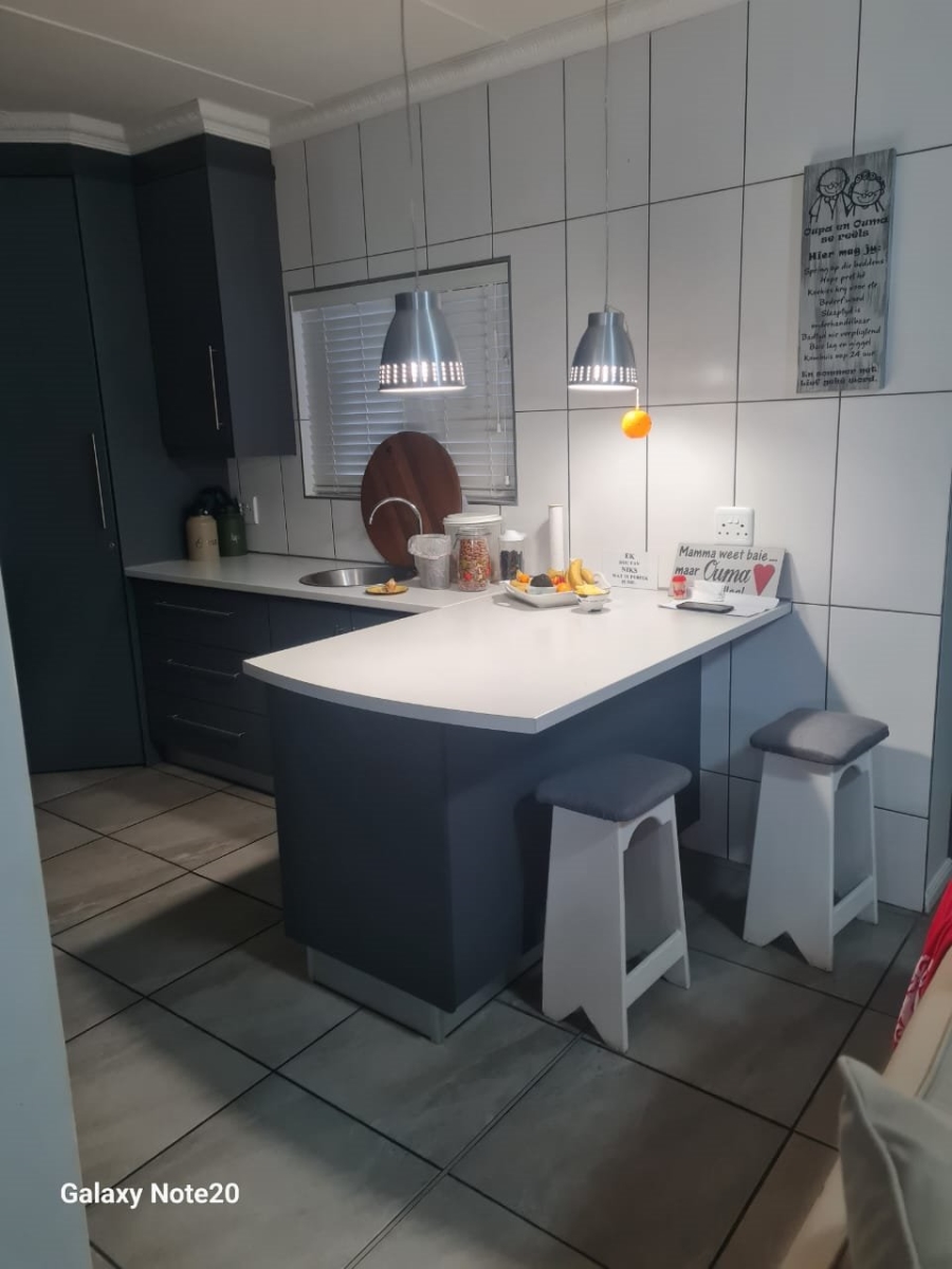 3 Bedroom Property for Sale in Oudtshoorn Central Western Cape